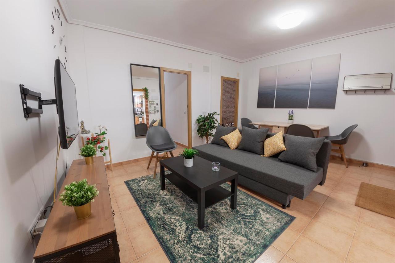 Luxury Artistic Digital Nomad 2 Bedroom W/Terrace Valencia Bagian luar foto