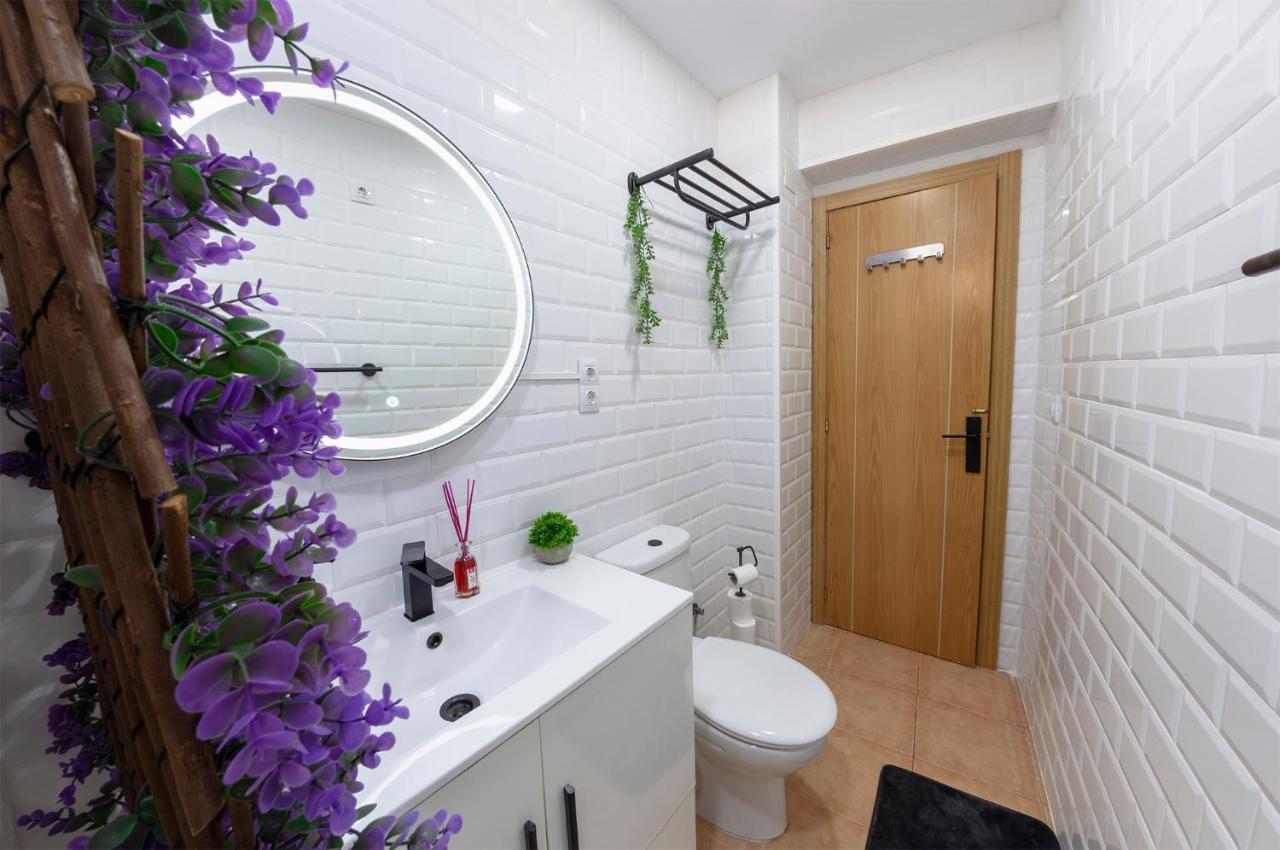 Luxury Artistic Digital Nomad 2 Bedroom W/Terrace Valencia Bagian luar foto